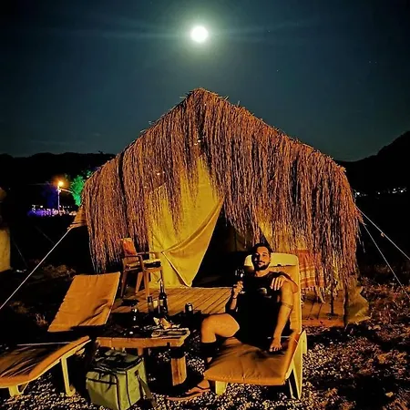 Cort de lux Zoe Glamping *