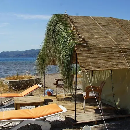 Zoe Glamping Cort de lux *