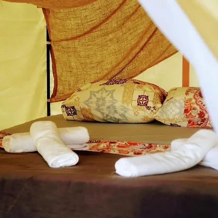 Cort de lux Zoe Glamping *