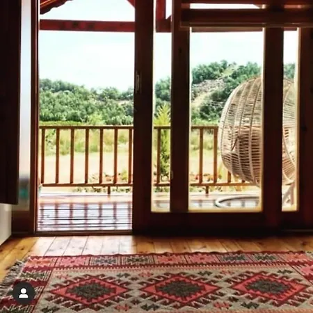 Zoe Glamping Cort de lux